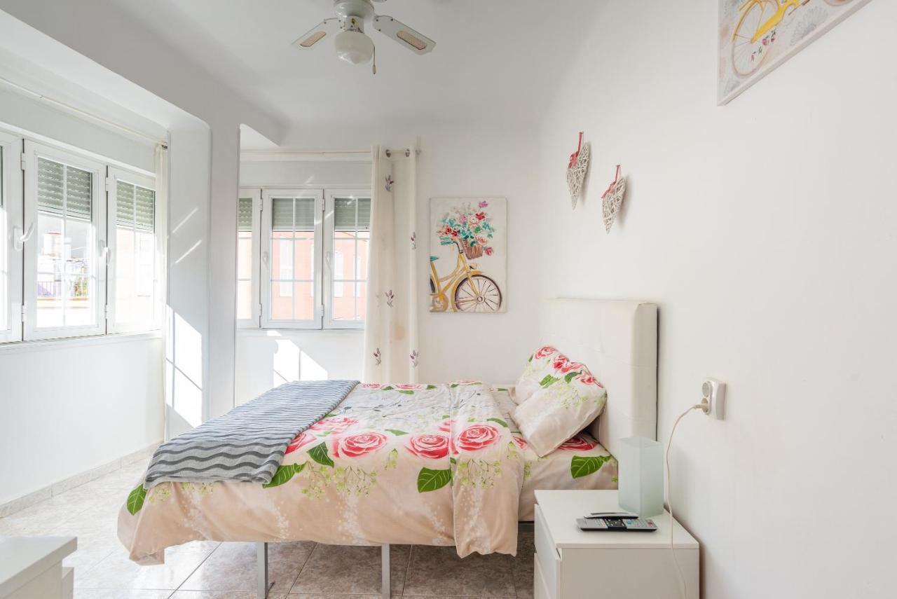 Rooms Breeze & Sun Malaga Luaran gambar